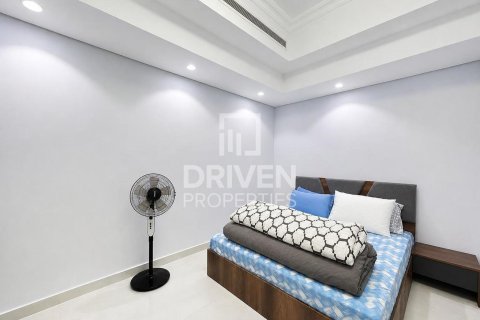 Apartmen di Jumeirah Lake Towers, Dubai, UAE 2 bilik tidur, 183.76 meter persegi № 765317 - foto 5