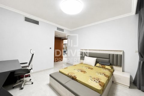 Apartmen di Jumeirah Lake Towers, Dubai, UAE 2 bilik tidur, 183.76 meter persegi № 765317 - foto 10