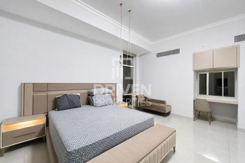Apartmen di Jumeirah Lake Towers, Dubai, UAE 2 bilik tidur, 183.76 meter persegi № 765317 - foto 8