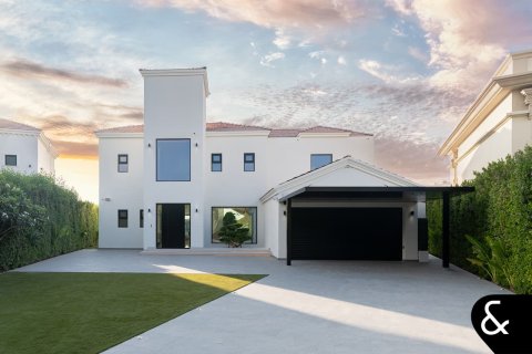 Вилла Jumeirah Islands, Дубай, БАӘ-да 4 жатын бөлмелер, 534 м² № 666326 - фото 1