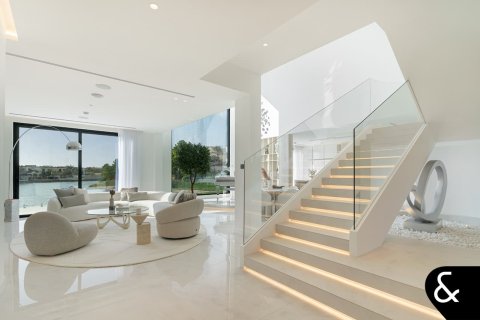 Вилла Jumeirah Islands, Дубай, БАӘ-да 4 жатын бөлмелер, 534 м² № 666326 - фото 15