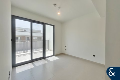 Villa in Tilal Al Ghaf, Dubai, UAE 3 bedrooms, 203 sq.m. № 666328 - photo 11