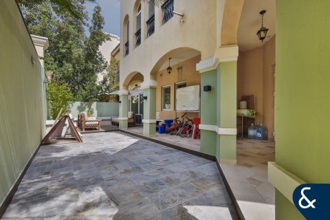 Vilă de vânzare în Dubai Land, Dubai, EAU 4 dormitoare, 394 mp.  №666330 - poză 18