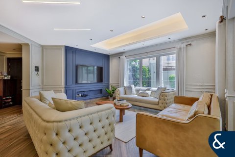 Vilă de vânzare în Dubai Land, Dubai, EAU 4 dormitoare, 394 mp.  №666330 - poză 2