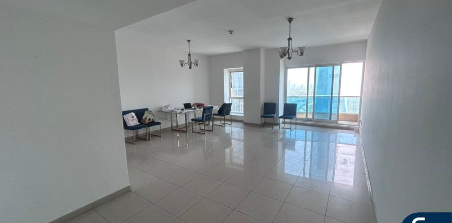 Huoneisto Jumeirah Lake Towers, Dubai, Arabiemiraatit 3 makuuhuonetta, 181 m2 № 666329