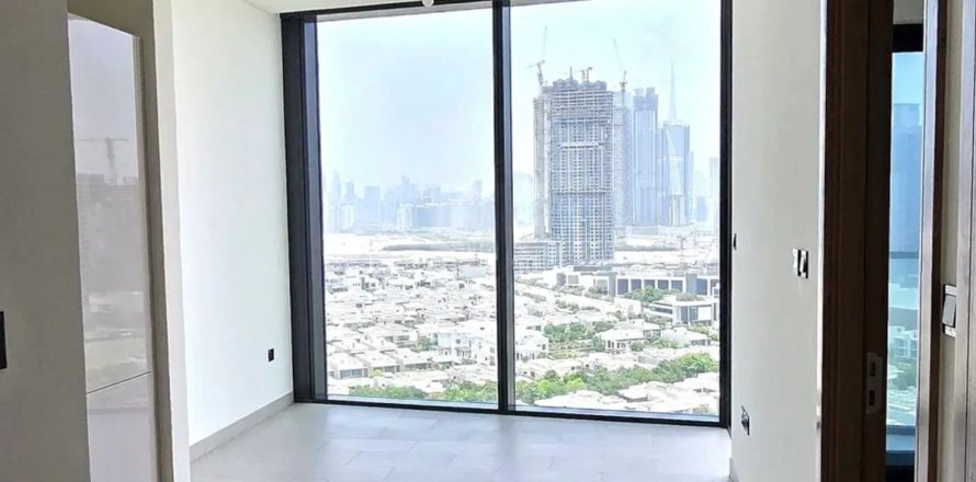 Appartement à Dubai, EAU: 48.7 m2 № 698945