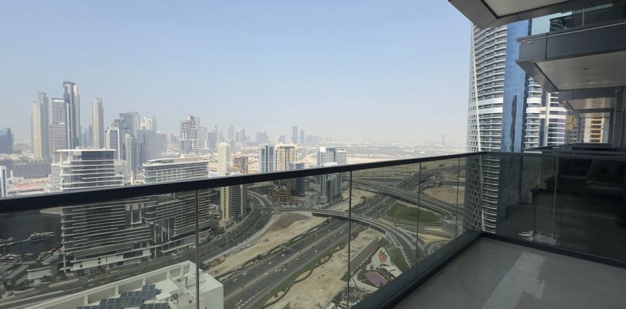 Lakás itt: Business Bay, Dubai, EAE, 1 hálószoba, 77 m², azonosító: 698944