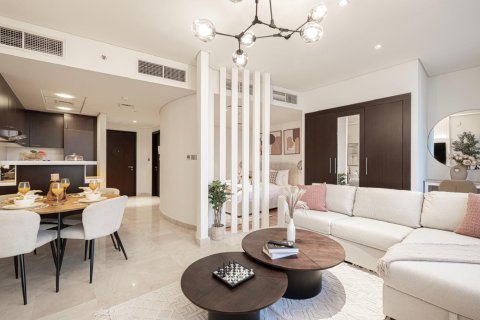 Apartment in DIFC, Dubai, UAE 55 sq.m. № 726044 - photo 2