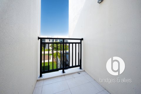 Villa in Dubai Hills Estate, UAE 3 bedrooms, 195 sq.m. № 697379 - photo 25