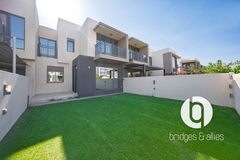 Villa in Dubai Hills Estate, UAE 3 bedrooms, 195 sq.m. № 697379 - photo 4