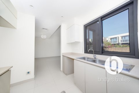 Villa in Dubai Hills Estate, UAE 3 bedrooms, 195 sq.m. № 697379 - photo 8