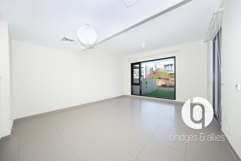 Villa in Dubai Hills Estate, UAE 3 bedrooms, 195 sq.m. № 697379 - photo 5
