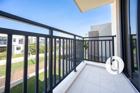 Villa in Dubai Hills Estate, UAE 3 bedrooms, 195 sq.m. № 697379 - photo 24