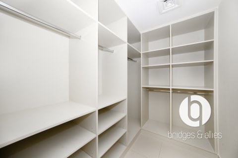 Villa in Dubai Hills Estate, UAE 3 bedrooms, 195 sq.m. № 697379 - photo 18
