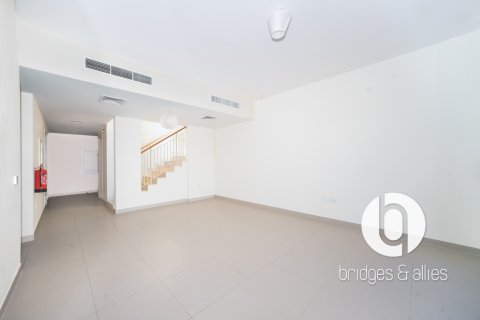 Villa in Dubai Hills Estate, UAE 3 bedrooms, 195 sq.m. № 697379 - photo 7