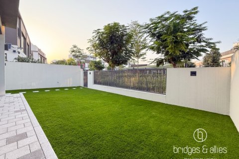 Vilă de închiriat în Tilal Al Ghaf, Dubai, EAU 4 dormitoare, 245 mp.  №697390 - poză 9