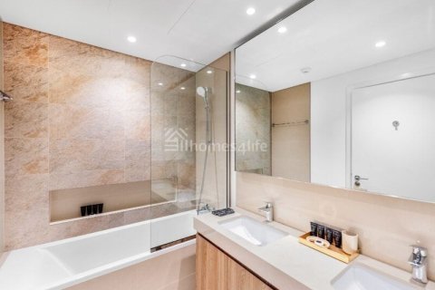 Apartman u gradu Downtown Dubai (Downtown Burj Dubai), UAE 2 spavaće sobe, 108 m2 Br. 728769 - Slika 19
