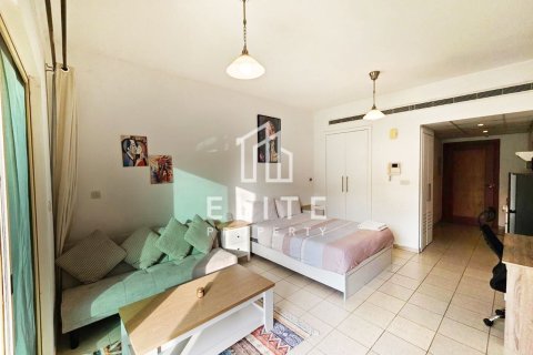 Apartmen di Greens, Dubai, UAE 1 bilik, 41 meter persegi № 757692