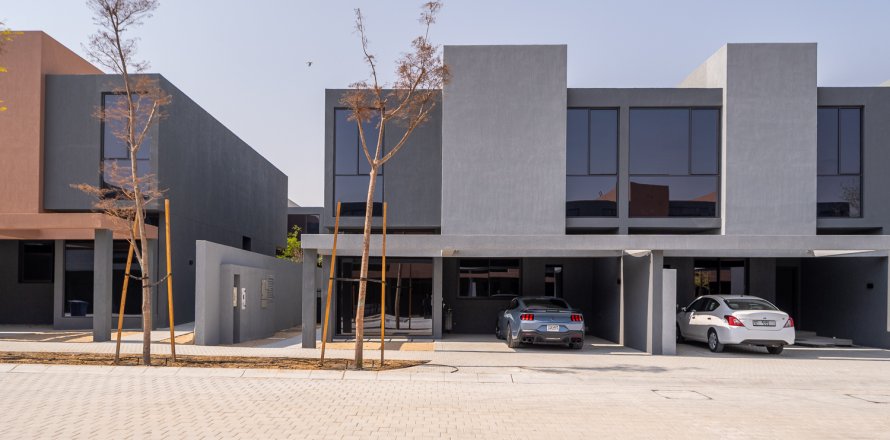 Townhouse in Tilal City, Sharjah, UAE 4 bedrooms, 293.2 sq.m. № 748673