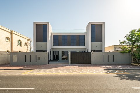Villa in Al Wasl, Dubai, UAE 5 bedrooms, 288 sq.m. № 749975