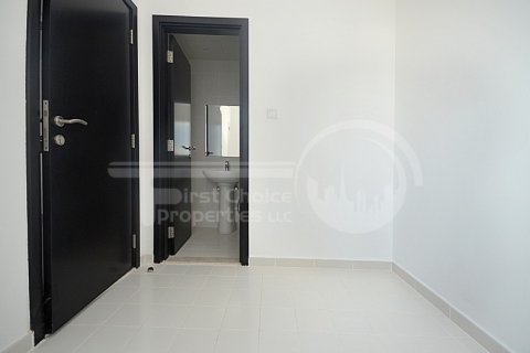 Appartement te koop in Al Reef, Abu Dhabi, VAE 3 slaapkamers, 155 vr.m., nr 731402 - foto 8