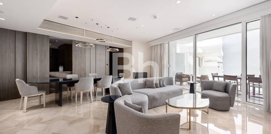 Apartament në Palm Jumeirah, Dubai, Emiratet e Bashkuara Arabe 3 dhoma gjumi, 257 m2. № 643311