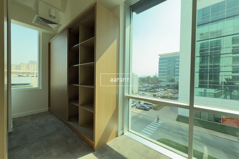 Oficiu de închiriat în Sheikh Zayed Road, Dubai, EAU 352.7 mp.  №640228 - poză 7