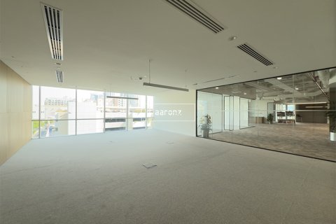 Oficiu de închiriat în Sheikh Zayed Road, Dubai, EAU 352.7 mp.  №640228 - poză 3