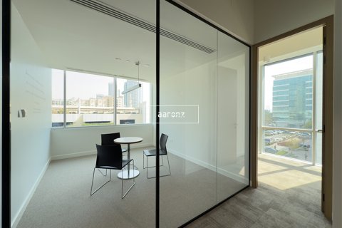 Oficiu de închiriat în Sheikh Zayed Road, Dubai, EAU 352.7 mp.  №640228 - poză 6