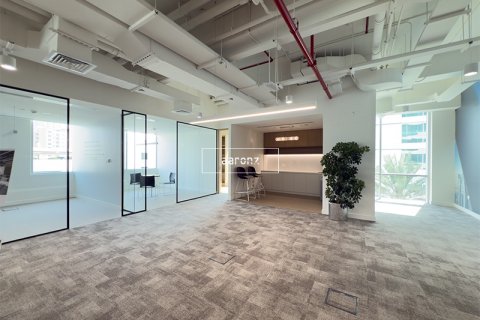 Büroraum zur Miete in Sheikh Zayed Road, Dubai, VAE 242.7 m2 Nr. 640230 - Foto 9