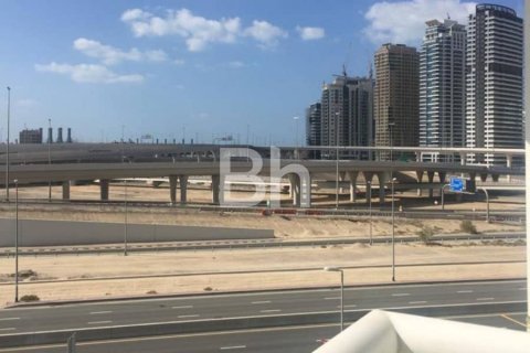 Huoneisto Jumeirah Lake Towers, Dubai, Arabiemiraatit 3 makuuhuonetta, 106 m2 № 643229 - kuva 11