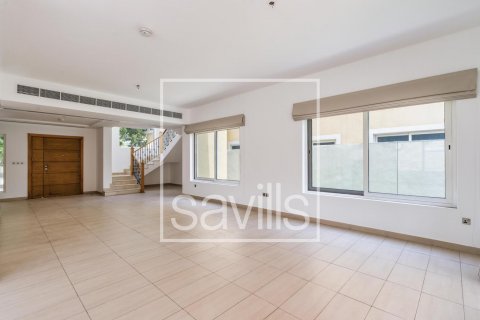 Jumeirah Park, Dubai, संयुक्त अरब अमीरात में विला, 4 बेडरूम, 510 वर्ग मीटर, संख्या 635478 - फ़ोटो 2