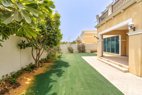 Jumeirah Park, Dubai, संयुक्त अरब अमीरात में विला, 4 बेडरूम, 510 वर्ग मीटर, संख्या 635478 - फ़ोटो 20