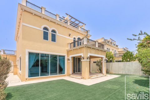 Jumeirah Park, Dubai, संयुक्त अरब अमीरात में विला, 4 बेडरूम, 510 वर्ग मीटर, संख्या 635478 - फ़ोटो 1