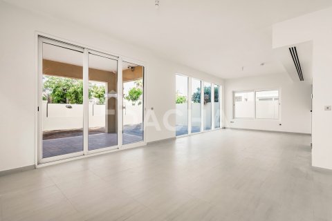 Jumeirah Park, Dubai, संयुक्त अरब अमीरात में विला, 4 बेडरूम, 454 वर्ग मीटर, संख्या 763106 - फ़ोटो 4