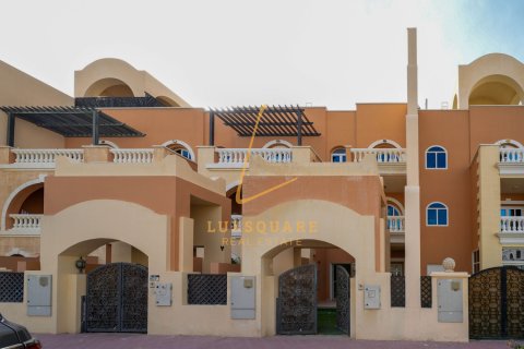 Jumeirah Village Circle, Dubai, संयुक्त अरब अमीरात में टाउनहाउस, 4 बेडरूम, 135 वर्ग मीटर, संख्या 720051 - फ़ोटो 1