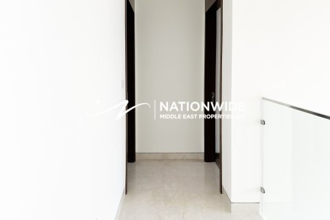 Villa til salg i Abu Dhabi, UAE 5 soveværelser, 646 kvm № 659645 - foto 7