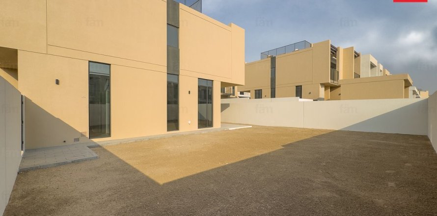 Вилла Дубай, БАӘ-да 4 жатын бөлмелер, 372.8 м² № 641514