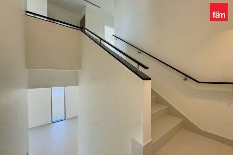 Вилла Дубай, БАӘ-да 4 жатын бөлмелер, 372.8 м² № 641514 - фото 15