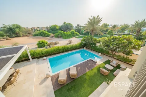 Vilë në Dubai Sports City, Dubai, Emiratet e Bashkuara Arabe 5 dhoma gjumi, 446 m2. № 649752 - Foto 17