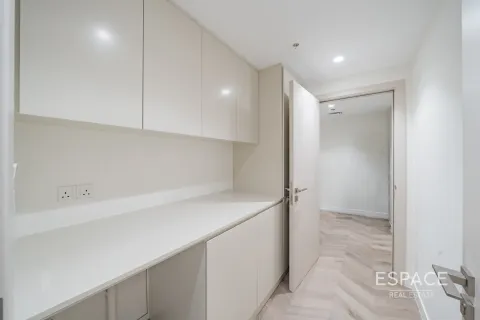 Dubai Marina, UAE의 판매용 아파트 침실 3개, 219제곱미터 번호 649756 - 사진 13