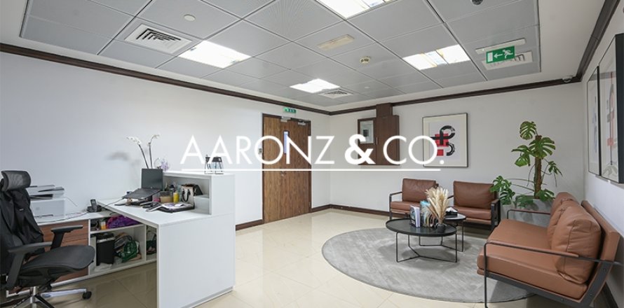 Kancelář v Business Bay, Dubai, SAE 302 m² Č.: 677156