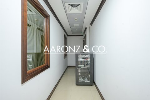 Büroraum zur Miete in Business Bay, Dubai, VAE 302 m2 Nr. 677156 - Foto 9