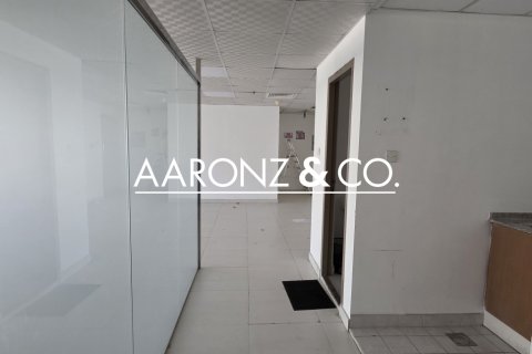 Birojs Jumeirah Lake Towers, Dubaijā, AAE 105 m2 Nr. 677159 - attēls 10