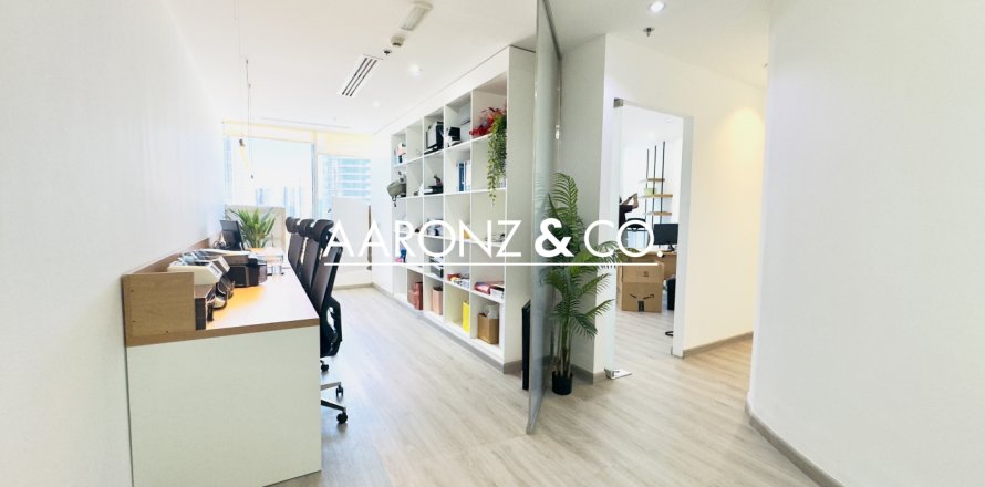 Büroraum in Business Bay, Dubai, VAE: 109 m2 Nr. 677157