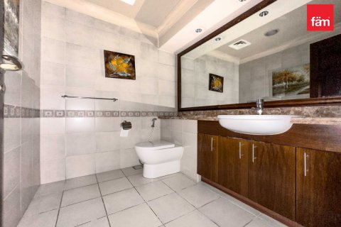 Střešní byt v Palm Jumeirah, Dubai, SAE 3 ložnice, 366.5 m² Č.: 630283 - fotografie 22