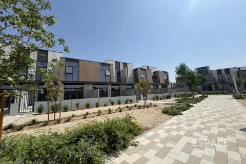 Villa till försäljning i Mudon, Dubai, UAE 3 sovrum, 206 kvm Nr. 649835 - fotografi 9