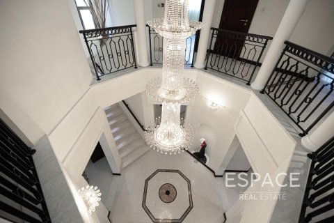 Villa en venta en Palm Jumeirah, Dubai, EAU 4 dormitorios, 465 m2 № 649836 - foto 12