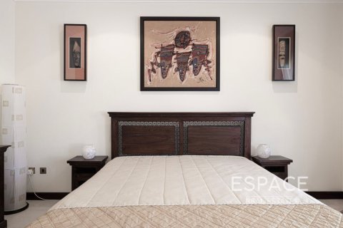 Villa en venta en Palm Jumeirah, Dubai, EAU 4 dormitorios, 465 m2 № 649836 - foto 11