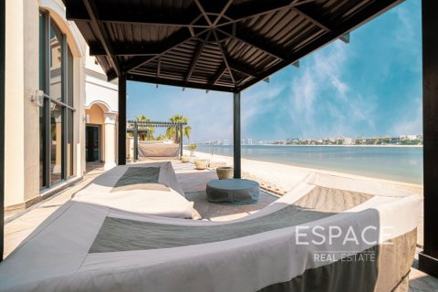 Villa en venta en Palm Jumeirah, Dubai, EAU 4 dormitorios, 465 m2 № 649836 - foto 10
